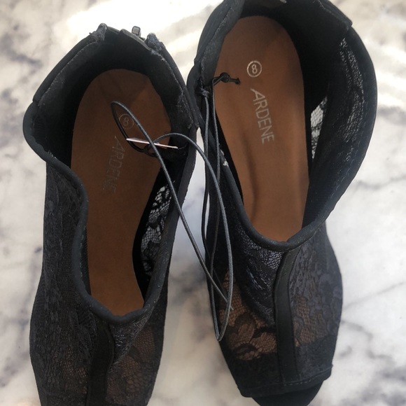 Black mesh heels, 4 inch, new, never worn. Size US 8 - Picture 5 of 6